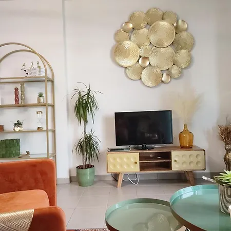 Escal'home Design Au Pied De L'aeroport, Parkings Apartamento *