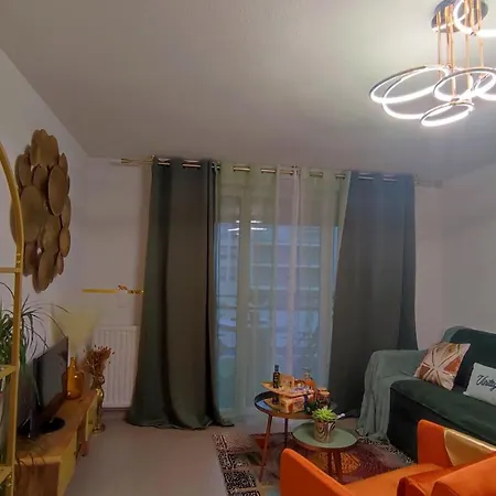 Escal'home Design Au Pied De L'aeroport, Parkings Διαμέρισμα