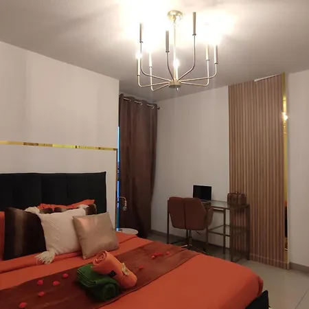 Escal'home Design Au Pied De L'aeroport, Parkings Διαμέρισμα