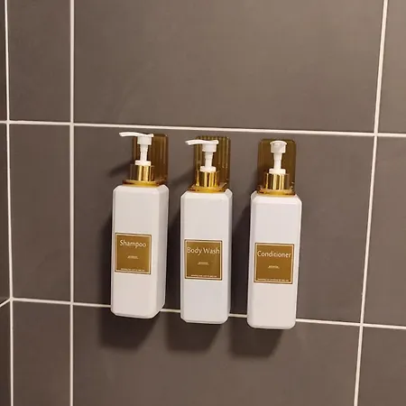 Διαμέρισμα Escal'home Design Au Pied De L'aeroport, Parkings